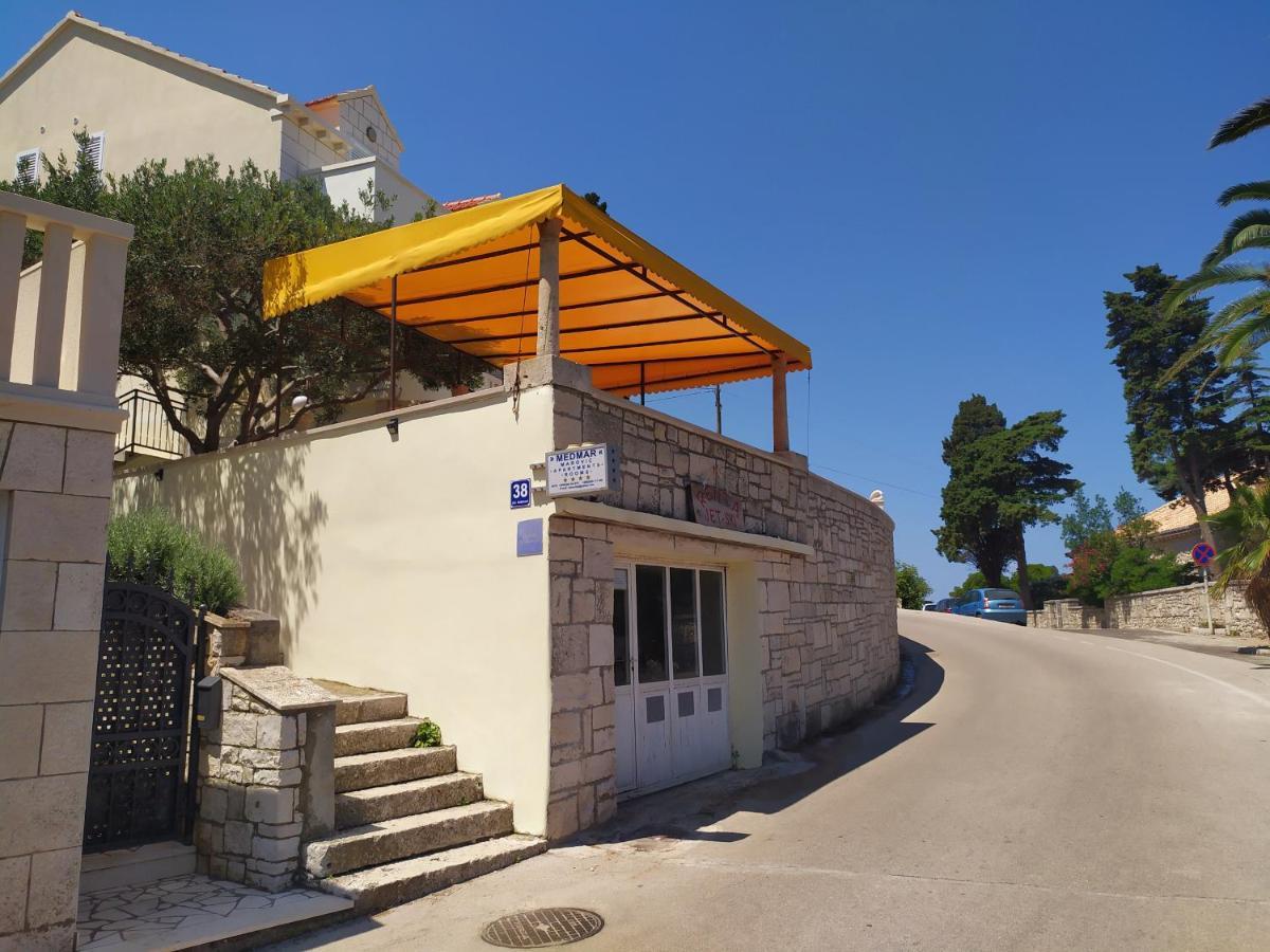 Apartments Rafaela Korčula Екстериор снимка
