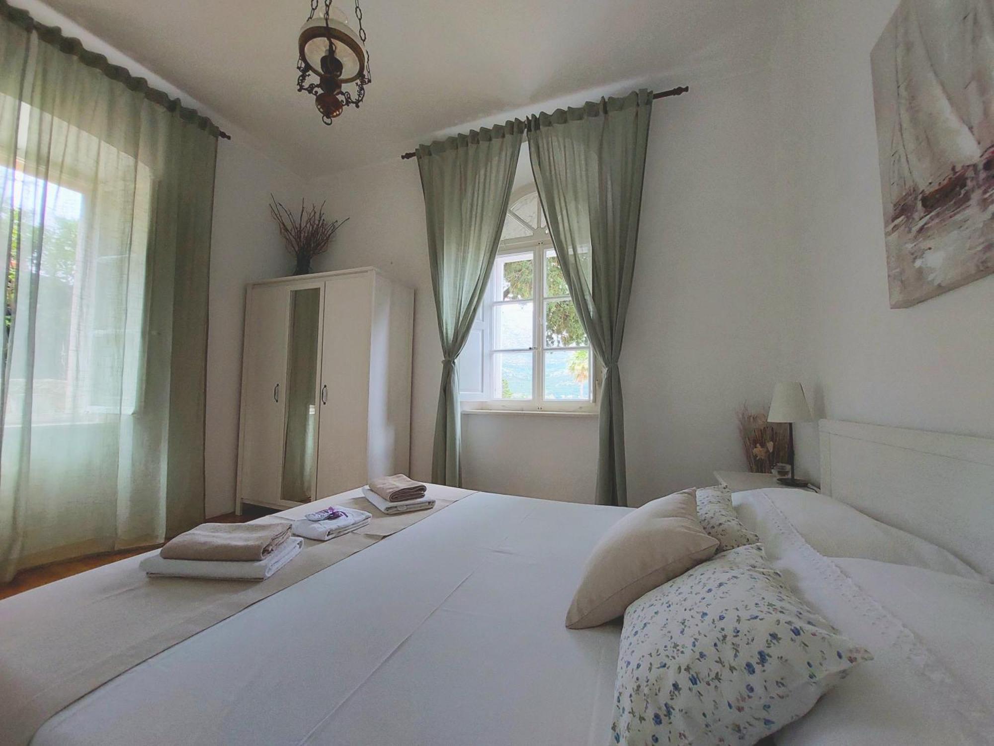 Apartments Rafaela Korčula Стая снимка